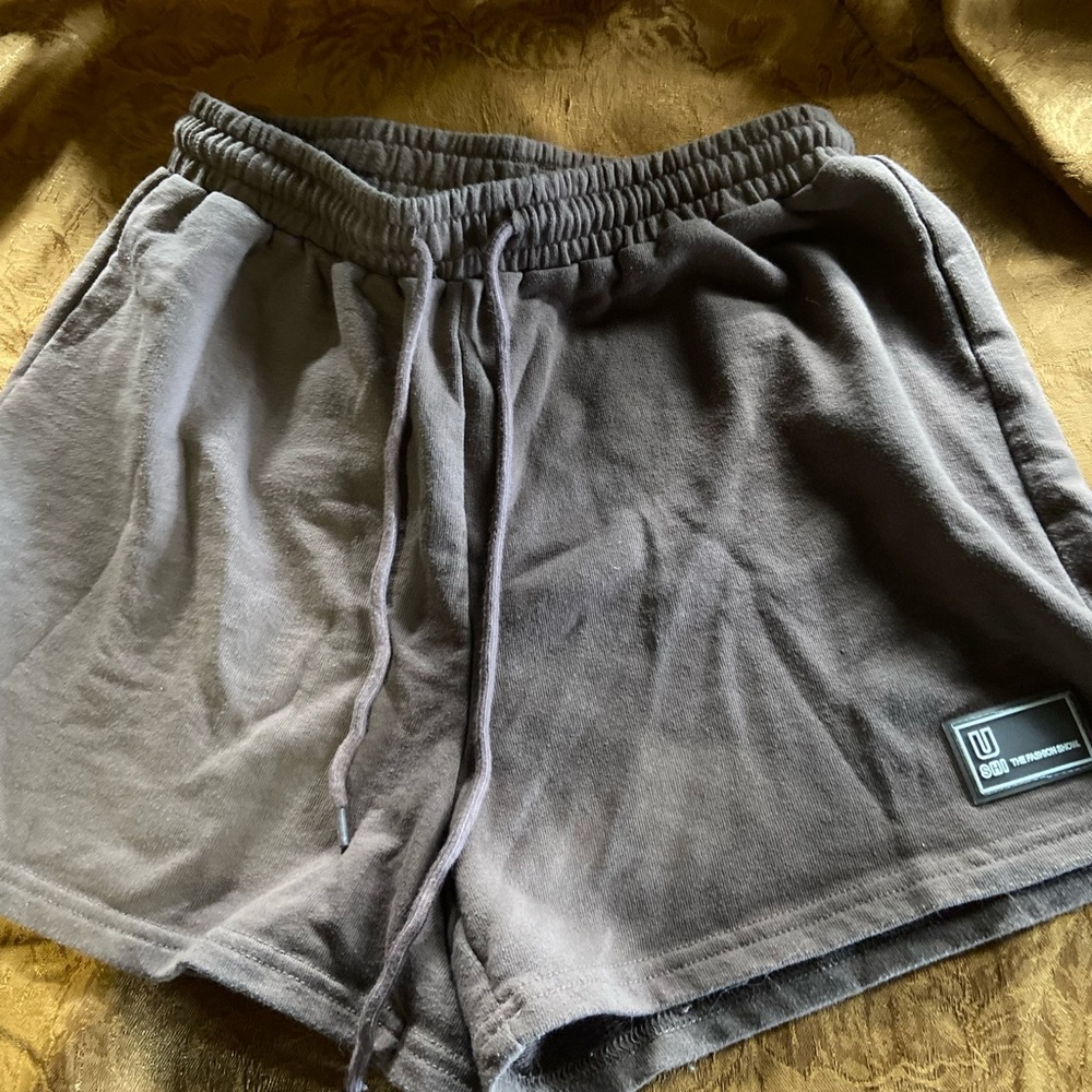 SHI fashion show shorts